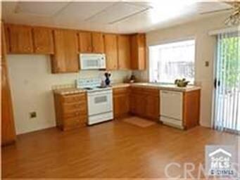 Lots of room in this light & bright kitchen.