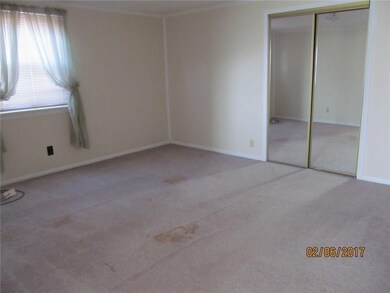 1303 Sycamore St, Anderson, IN 46016 - photo 6