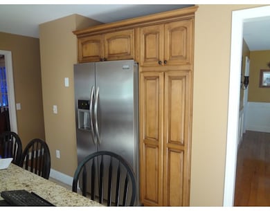 519 Moore St, Ludlow, MA 01056 - photo 4