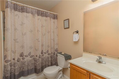 1304 Kokopelli Dr, Edinburg, TX 78541 - photo 7