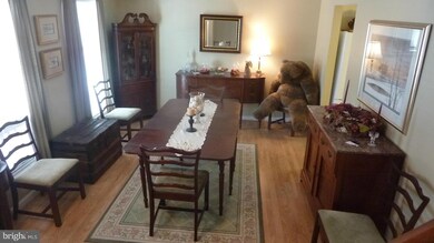 22426 Stablehouse Dr, Sterling, VA 20164 - photo 5