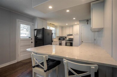 Extra space at the kitchen island!