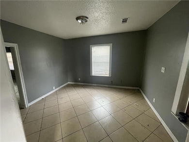 2413 S Derbigny St, New Orleans, LA 70125 - photo 5