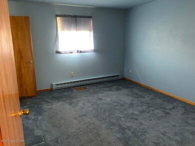 308 Cardinal Dr, Kingston, PA 18704 - photo 6