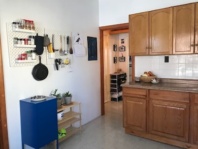 52 Highland Ave unit 2, Somerville, MA 02143 - photo 2