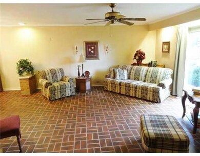 102 Hilton Ct, Pineville, LA 71360 - photo 2