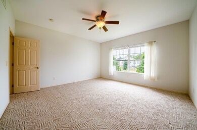6. Main Bedroom 1-1