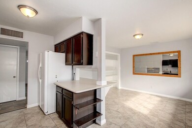 Kitchen - Family Room