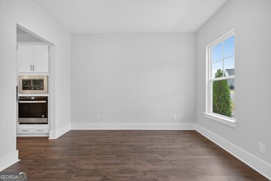 139 Crimson Feather Dr, Jefferson, GA 30549 - photo 5