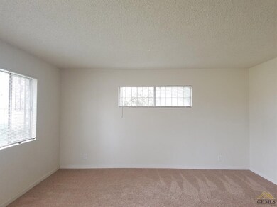 1201 13th St, Wasco, CA 93280 - photo 3
