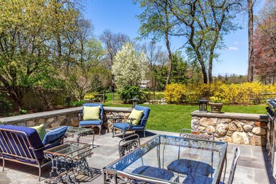 48 Lockwood Ave, Old Greenwich, CT 06870 - photo 4