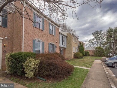 2961 Cashel Ln, Vienna, VA 22181 - photo 2