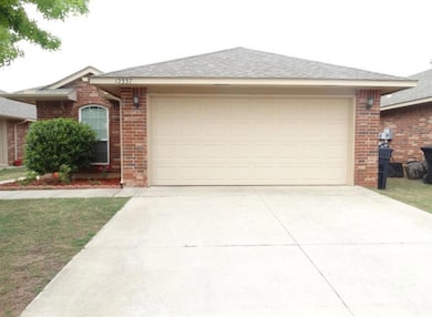 12337 SW 6th St, Yukon, OK 73099 - photo 2