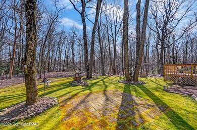 219 Robins Ct 03 Large