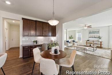 1421 Allison Woods Ct unit 73p, Lowell, NC 28098 - photo 4