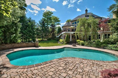 815 Parkview Rd, Moscow, PA 18444 - photo 3