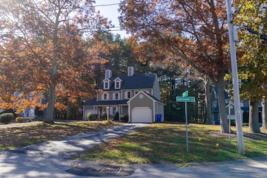 8 Spinnaker Ln unit B, Taunton, MA 02780 - photo 2