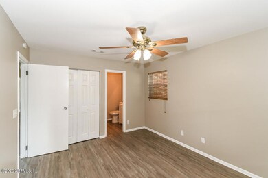 5562 Enchanted Dr, Jacksonville, FL 32244 - photo 7