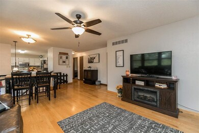 2534 29th St SW, Cedar Rapids, IA 52404 - photo 7