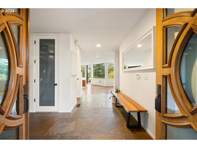 Entrance/Foyer