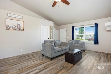 1030 S Date St, Jerome, ID 83338 - photo 6