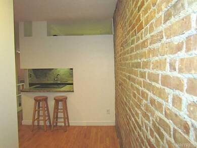 Foyer.
