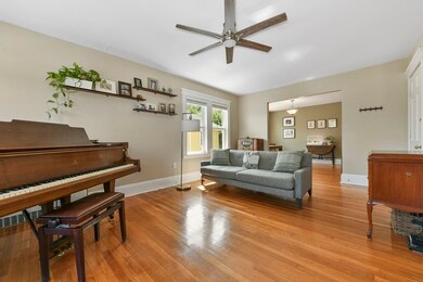 1561 Centre St unit 2, West Roxbury, MA 02132 - photo 4