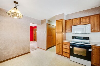 1365 Bryson Rd, Columbus, OH 43224 - photo 2