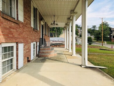 424 Lyttle Blvd, Hazard, KY 41701 - photo 4