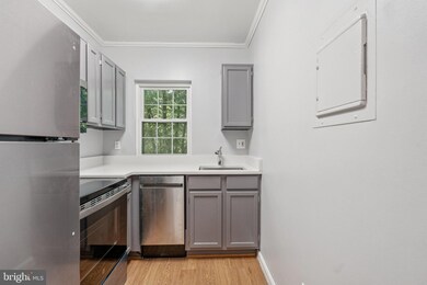 1909 N Rhodes St unit 30, Arlington, VA 22201 - photo 2