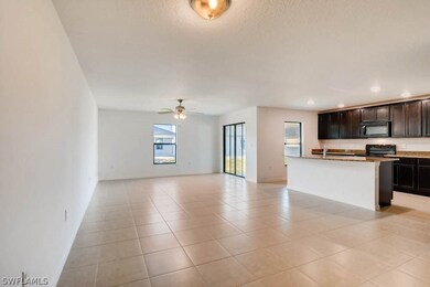 266 Lisette St, Fort Myers, FL 33913 - photo 2