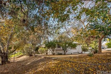 1900 W Parkside Ave, Burbank, CA 91506 - photo 4