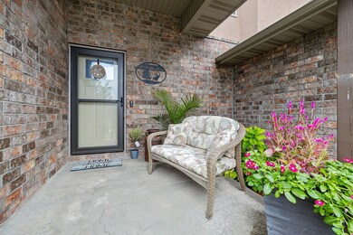 1308 S Appomattox Ave, Republic, MO 65738 - photo 3