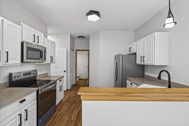 16363 Jamison Path, Lakeville, MN 55044 - photo 3