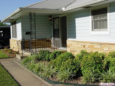 Landscaped entry