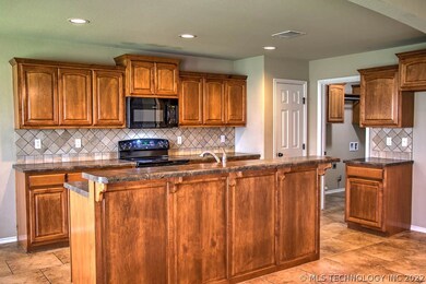 7420 E Jackson St, Broken Arrow, OK 74014 - photo 5