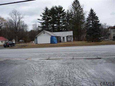 464 Maple Ave unit NYS, Saratoga Springs, NY 12866 - photo 2