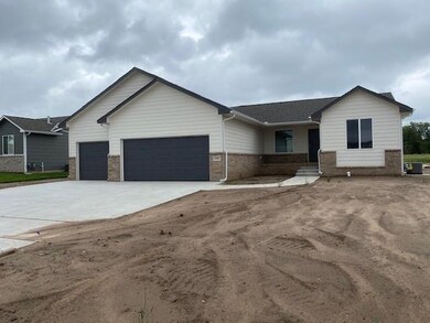 10502 W Wilkinson St, Maize, KS 67101 - photo 2