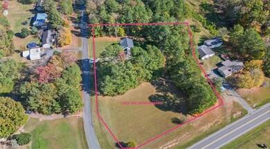 142 Lassiter Ln, Asheboro, NC 27205 - photo 2