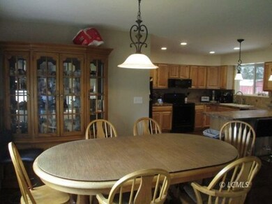 451 Mountain View, Lakeview, OR 97630 - photo 6