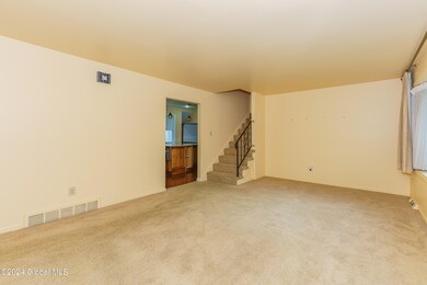 1 Livingroom 3