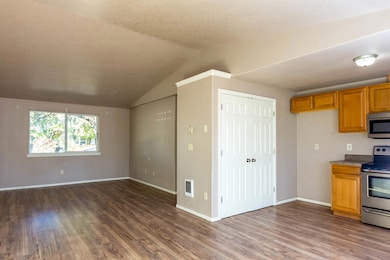 1512 SW 34th St, Redmond, OR 97756 - photo 6