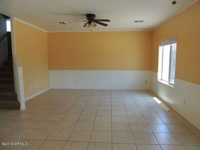 family room (2)