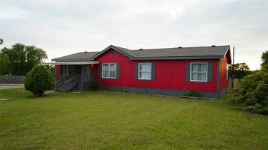 147 Briar Oaks Ln, Azle, TX 76020 - photo 2