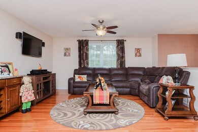 34 1/2 Briggs St, Taunton, MA 02780 - photo 4