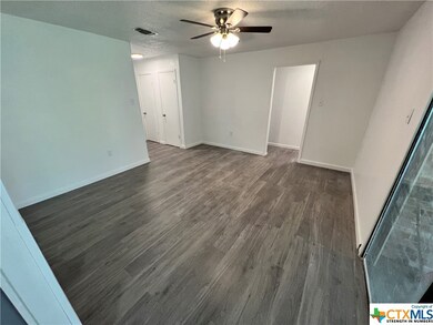 1003 W Lincoln Ave, Copperas Cove, TX 76522 - photo 3