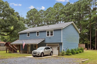 12464 Grand Square Ln, Carrollton, VA 23314 - photo 4