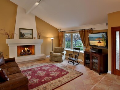 4Living Room