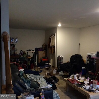 12570 Kempston Ln unit 8, Woodbridge, VA 22192 - photo 2