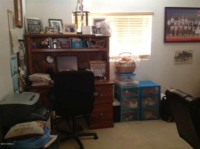 11238 Quicksilver-Den-Office
